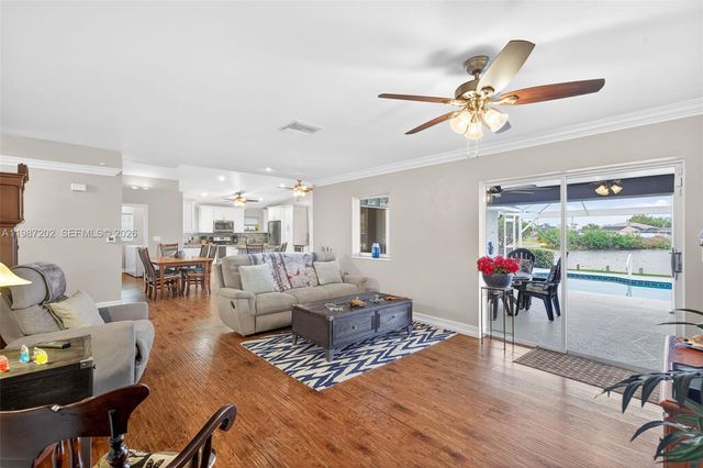 432 NE 18th Ave, Cape Coral, FL 33909