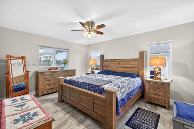 432 NE 18th Ave, Cape Coral, FL 33909