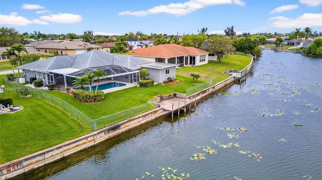 432 NE 18th Ave, Cape Coral, FL 33909