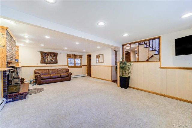 52 Woodland Road, Highland Mills, NY 10930