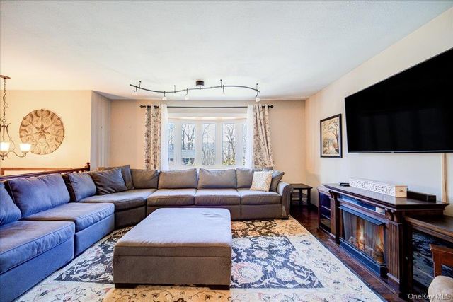 52 Woodland Road, Highland Mills, NY 10930