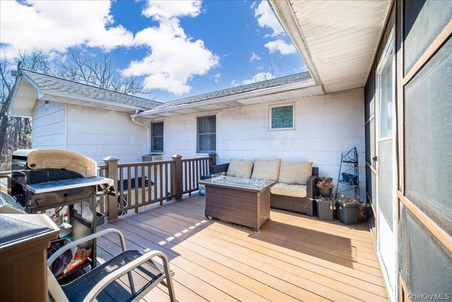 52 Woodland Road, Highland Mills, NY 10930