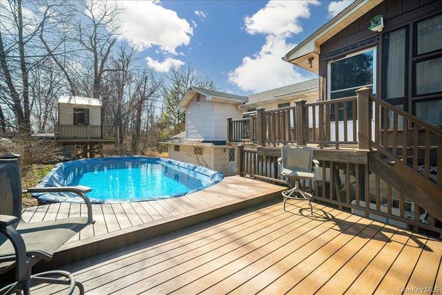 52 Woodland Road, Highland Mills, NY 10930