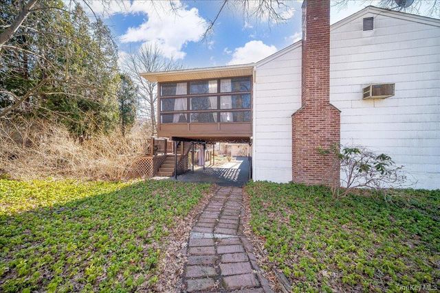 52 Woodland Road, Highland Mills, NY 10930