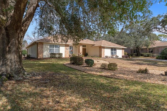 13 S ENCLAVE POINT S, Homosassa, FL 34446