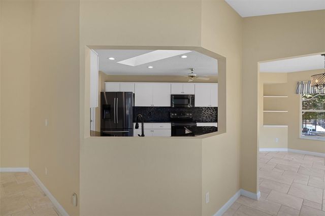 13 S ENCLAVE POINT S, Homosassa, FL 34446