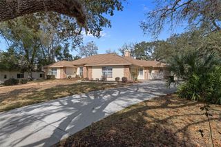 13 S ENCLAVE POINT S, Homosassa, FL 34446