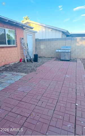 3607 W MCLELLAN Boulevard, Phoenix, AZ 85019