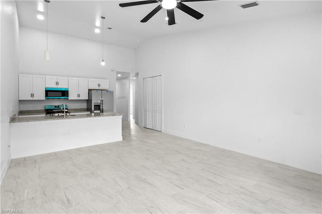 634 Knapp ST, LEHIGH ACRES, FL 33974 — photo 3