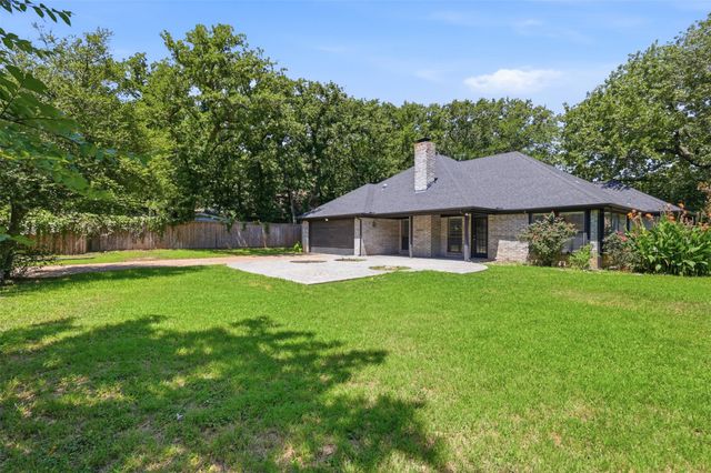 1309 Oak Harbor Boulevard, Azle, TX 76020