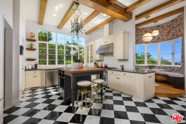 7200 Casitas Pass Road, Carpinteria, CA 93013