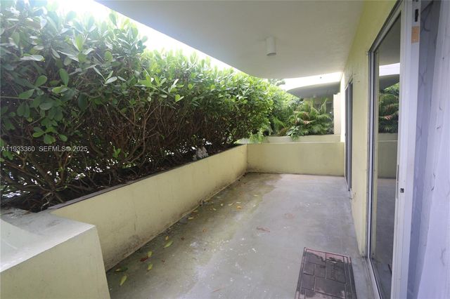 10755 SW 108th Ave 105, Miami, FL 33176