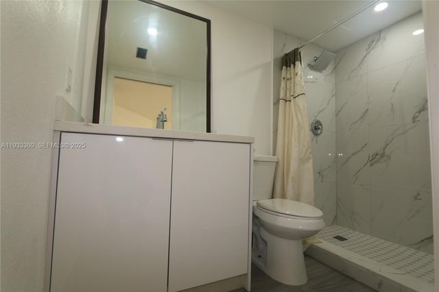 10755 SW 108th Ave 105, Miami, FL 33176