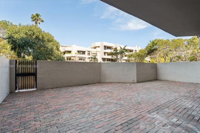 151 Crandon Blvd 120, Key Biscayne, FL 33149