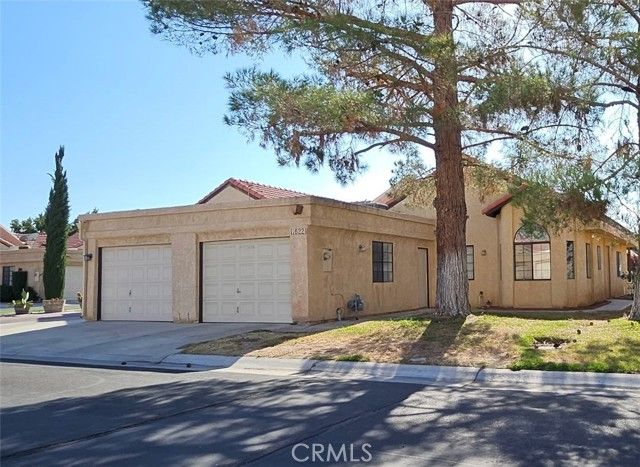 11620 Locust Lane, Apple Valley, CA 92308