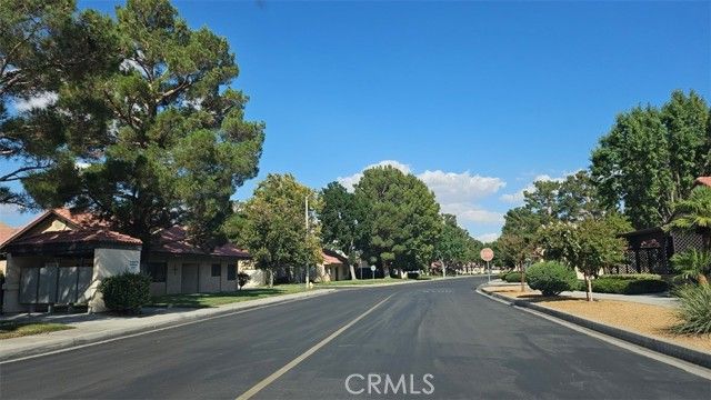 11620 Locust Lane, Apple Valley, CA 92308