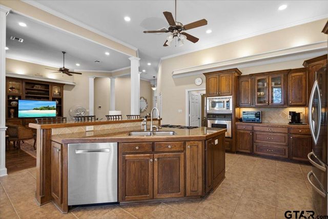 116 Saint Andrews Cir, Hideaway, TX 75771