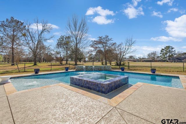 116 Saint Andrews Cir, Hideaway, TX 75771