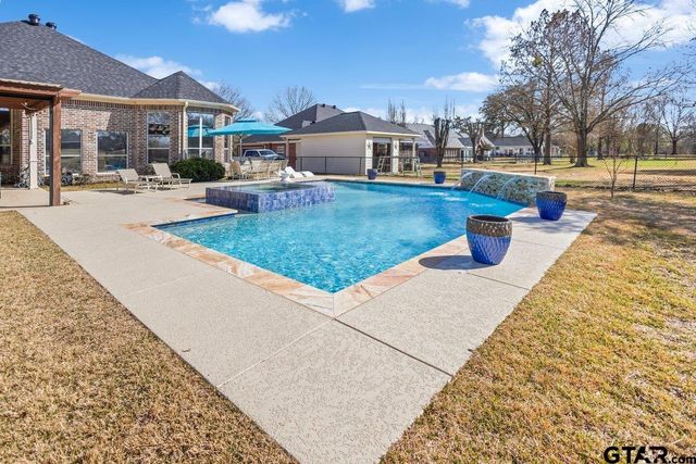 116 Saint Andrews Cir, Hideaway, TX 75771