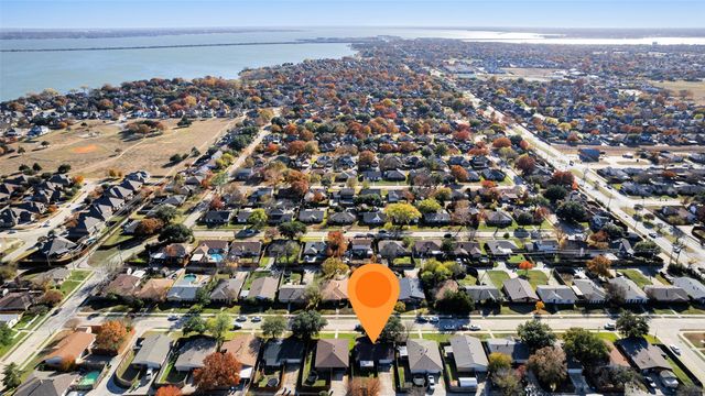 8817 Vernon Drive, Rowlett, TX 75088