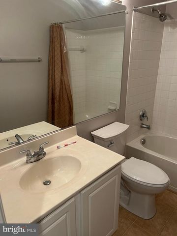 11912 BENTON LAKE RD, Bristow, VA 20136