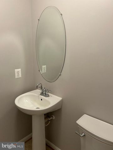 11912 BENTON LAKE RD, Bristow, VA 20136