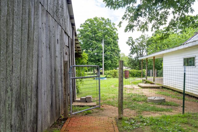 456 Billingsley St, Spencer, TN 38585
