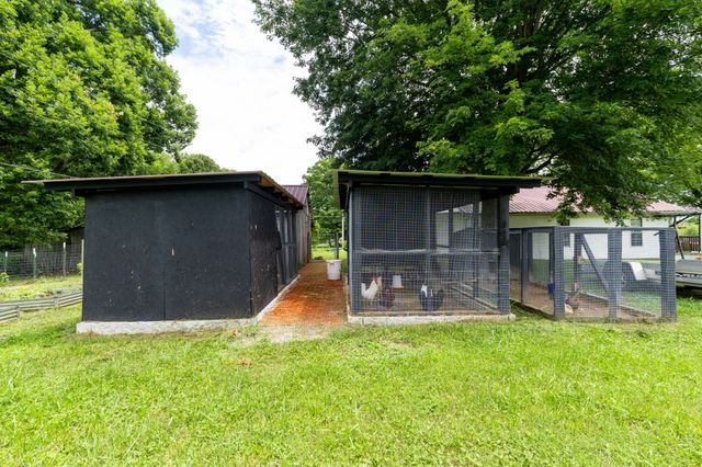 456 Billingsley St, Spencer, TN 38585