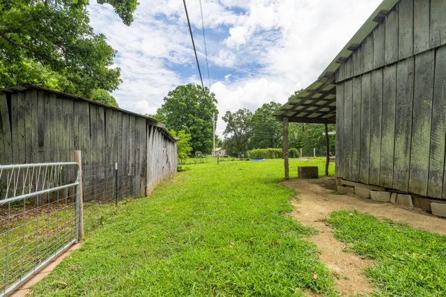 456 Billingsley St, Spencer, TN 38585