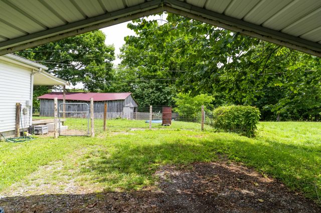 456 Billingsley St, Spencer, TN 38585