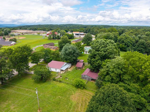456 Billingsley St, Spencer, TN 38585