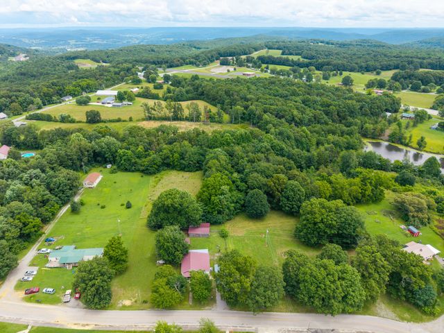 456 Billingsley St, Spencer, TN 38585