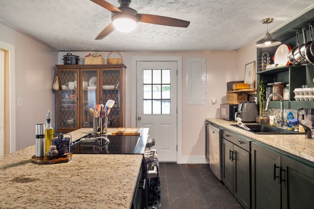 456 Billingsley St, Spencer, TN 38585