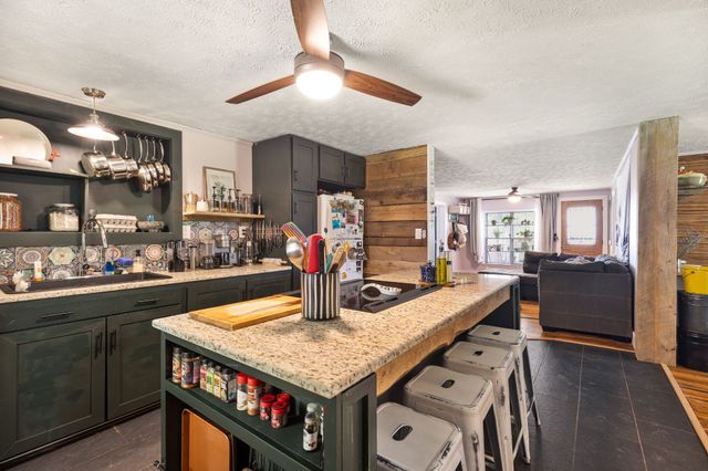 456 Billingsley St, Spencer, TN 38585