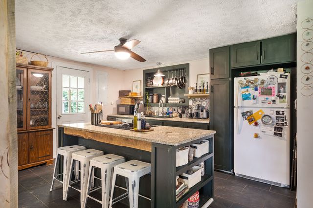 456 Billingsley St, Spencer, TN 38585