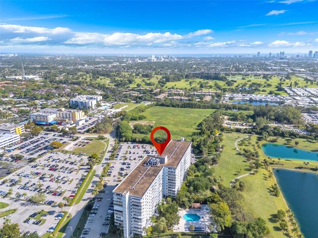 3800 Hillcrest Dr 203 203, Hollywood, FL 33021
