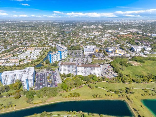 3800 Hillcrest Dr 203 203, Hollywood, FL 33021
