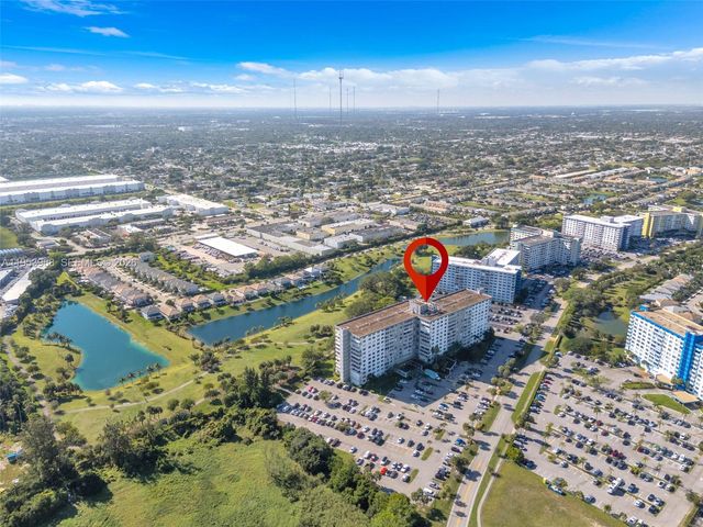 3800 Hillcrest Dr 203 203, Hollywood, FL 33021