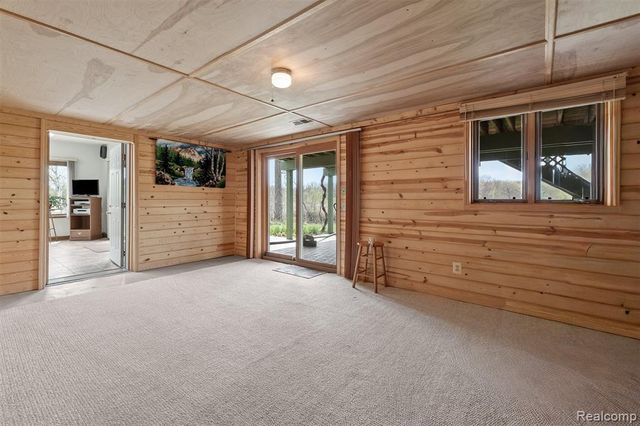2745 Lari Court, West Bloomfield, MI 48324