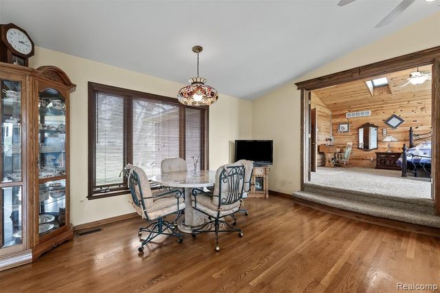 2745 Lari Court, West Bloomfield, MI 48324