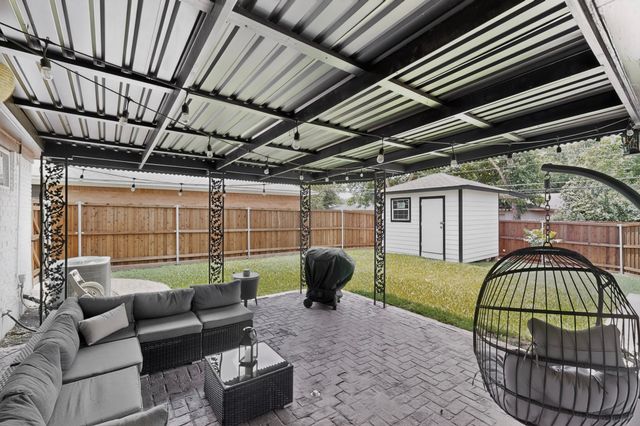 5822 Enchanted Lane, Dallas, TX 75227
