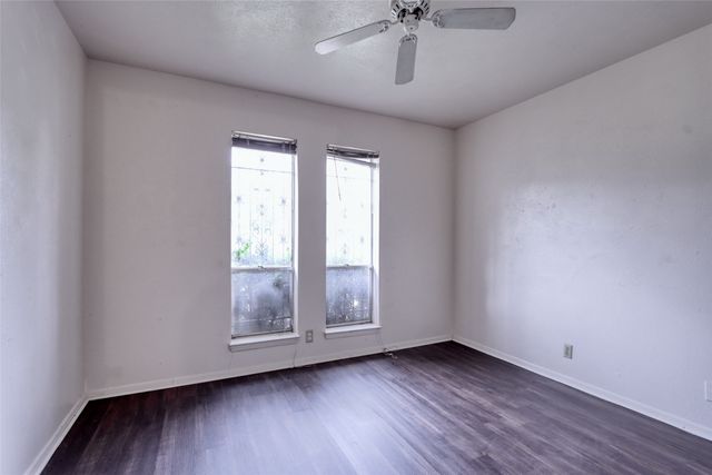 327 Penguin Drive, Dallas, TX 75241