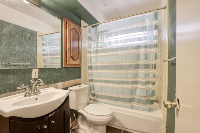 327 Penguin Drive, Dallas, TX 75241