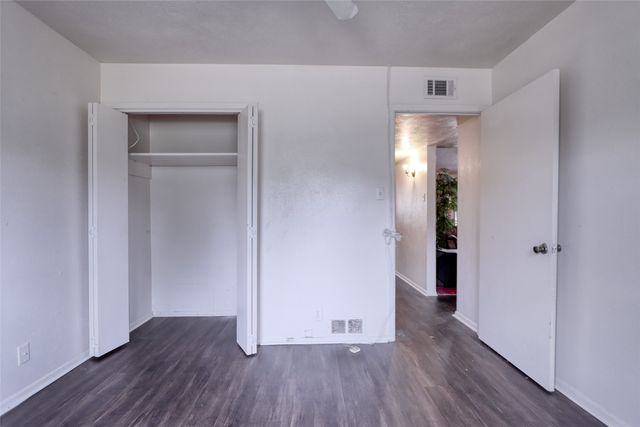 327 Penguin Drive, Dallas, TX 75241