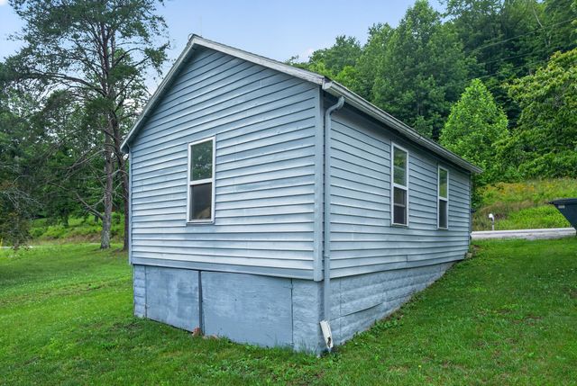 7583 Hawkins Branch Rd Road, Frenchburg, KY 40322