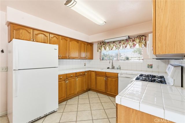 4720 Reeder Avenue, Oxnard, CA 93033