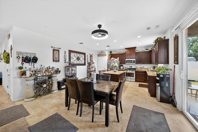 975 Topaz Avenue, Lemoore, CA 93245