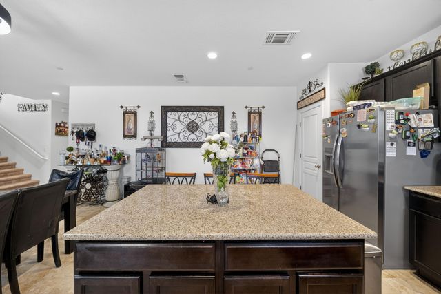 975 Topaz Avenue, Lemoore, CA 93245