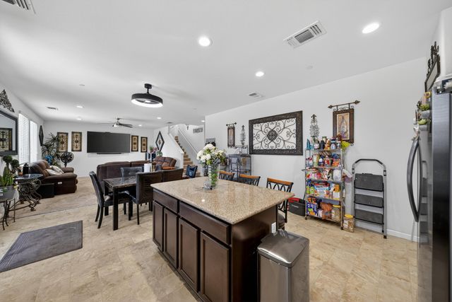 975 Topaz Avenue, Lemoore, CA 93245
