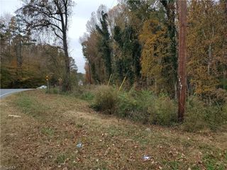 5371 Loop Road, Clemmons, NC 27012